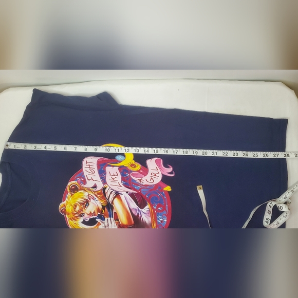 Y2k Sailor Moon Size M Graphic Tee "Fight Like A Girl" Ptp 21" (Missing Hangtag) - Picture 5 of 7